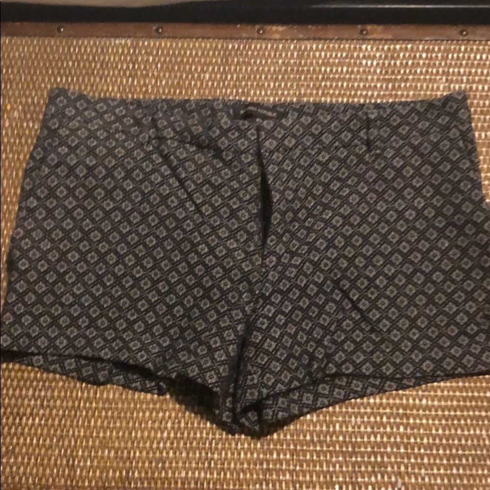 GUC size 10 banana republic shorts